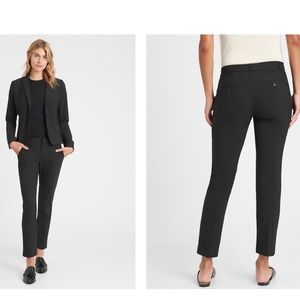 BANANA REPUBLIC Avery Straight Ankle Pants Black 6